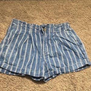 American Eagle- blue and white striped shorts. size 4